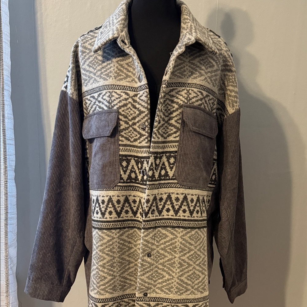 DAVI & DANI Patterned Shirt Jacket - Gray and Brown